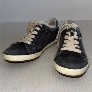 Taos Washed Charcoal Star Canvas Sneakers